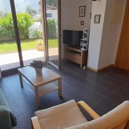 Gestiona2r - La Piruca Con Jardin, Ideal Familias * 라네스