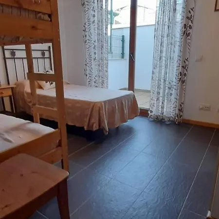 Gestiona2r - La Piruca Con Jardin, Ideal Familias *